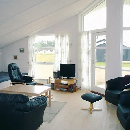 In Rudkobing With 3 Bedrooms, Sauna And Wifi Holiday home
